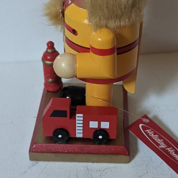 NWT 6" Mini Wooden Fireman Nutcracker Christmas Holiday Home Decor Collectible - Picture 6 of 10